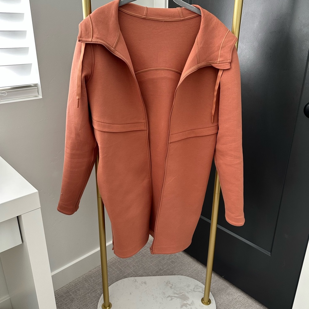 lululemon athletica soft orang Utility Jacket with pockets - never worn - size 6 - Picture 2 of 5